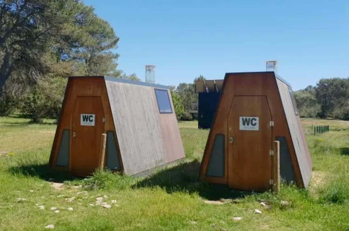 Présentation-des-Sanilight-au-camp-des-Garrigues
