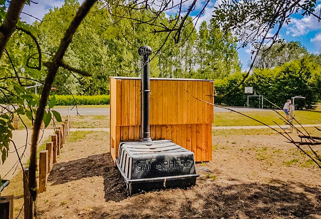 Sanimagine-toilettes-parc-multisport-bardage
